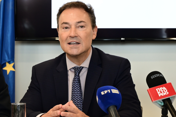 Lamda Development: Πληροφορίες για αποχώρηση του Οδυσσέα Αθανασίου