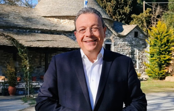 Το πασχαλινό μήνυμα Φάμελλου: Το φως της Ανάστασης μας δείχνει και τον δρόμο για την κοινωνία που αξίζουμε