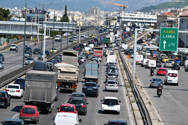 Πτώση 18,7% στις νέες κυκλοφορίες αυτοκινήτων τον Αύγουστο