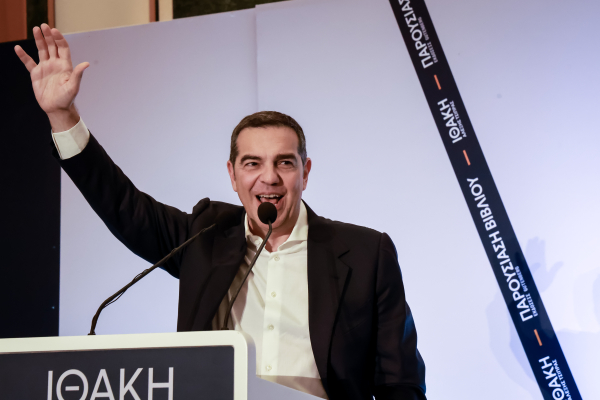 Το πασχαλινό μήνυμα του Αλέξη Τσίπρα: «Την άνοιξη αν δεν τη βρεις, τη φτιάχνεις...»