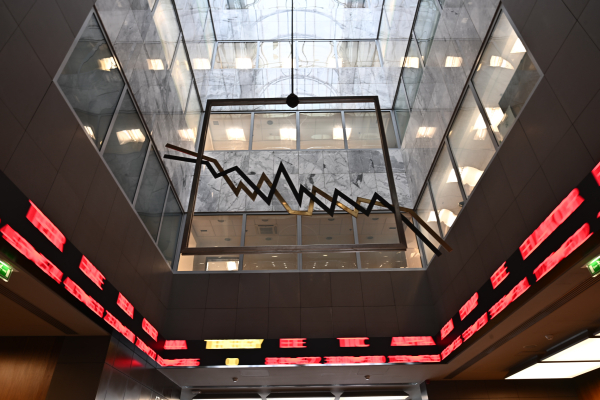 Πόσο θα «χτυπηθούν» οι αγορές από τον πόλεμο; Οι «Μαύροι Κύκνοι» ...εμφανίζονται σχεδόν κάθε Μάρτιο