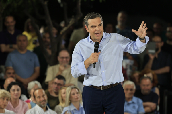 Ποδοσφαιρικό δώρο στον Τσίπρα από την Αργεντινή