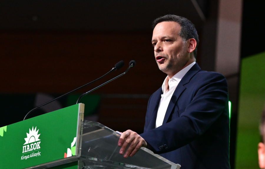 Δούκας: Η εκλογική ήττα του Όρμπαν επιβεβαιώνει ότι κανένα καθεστώς δεν είναι αήττητο