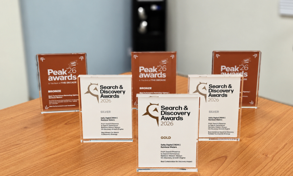 Έξι σημαντικές διακρίσεις για τη Rainbow Waters στα Search & Discovery Awards και Peak Awards 2026