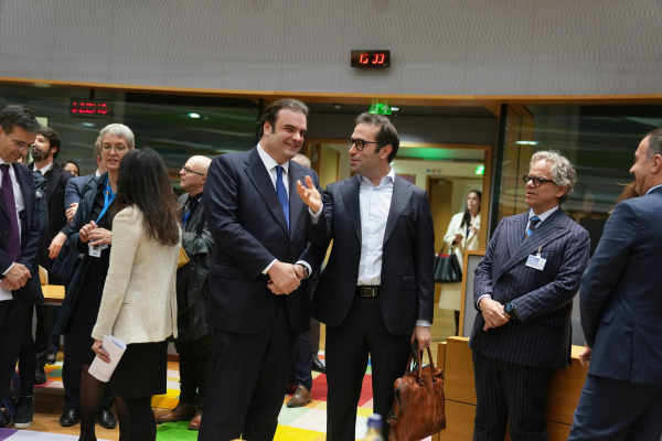 Τι βλέπουν οι αναλυτές για τις προοπτικές της ευρωζώνης το 2026