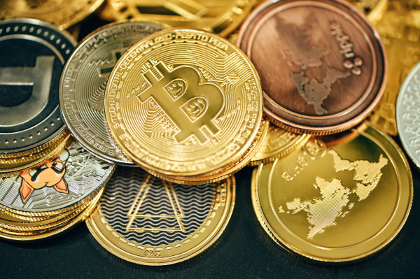 Binance: Διακόπτει τις υπηρεσίες της στην ΕΕ από την 1η Ιουλίου μετά την απόρριψη της αίτησης στην Ελλάδα