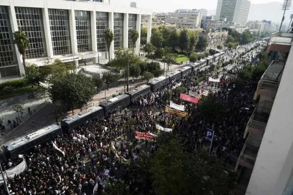 Σακελλαρίδης για Κασιδιάρη: Μπορεί να αλλάξει συνθήματα αλλά δεν μπορεί να σβήσει τη σβάστικα από το μπράτσο του