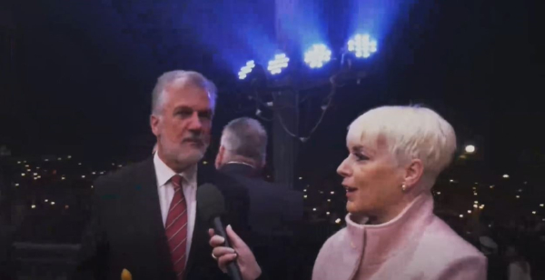 Απρόοπτο το βράδυ της Ανάστασης στην Κέρκυρα: Αρνήθηκε να πει «Χριστός Ανέστη» ο δήμαρχος (βίντεο)