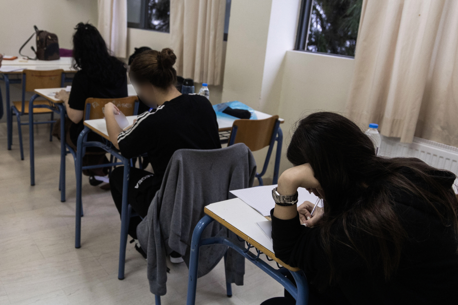 Κενά στα σχολεία: Οι εκπαιδευτικοί πιέζουν για γ' φάση αναπληρωτών άμεσα - Στα Κύθηρα χάνουν ώρες μαθημάτων από τις Πανελλήνιες 2027