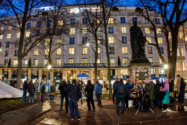 Τα βλέμματα στη Διάσκεψη Ασφαλείας του Μονάχου: Απόβαση των Δημοκρατικών, δοκιμάζονται οι διατλαντικές σχέσεις