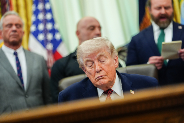 Δημοσκόπηση-χαστούκι για Τραμπ: Μόλις το 26% των Αμερικανών τον θεωρεί συγκροτημένο