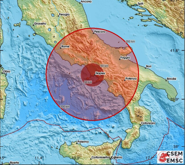 Σεισμός 4,7 ρίχτερ στη Νάπολη - 8 τραυματίστηκαν ελαφρά