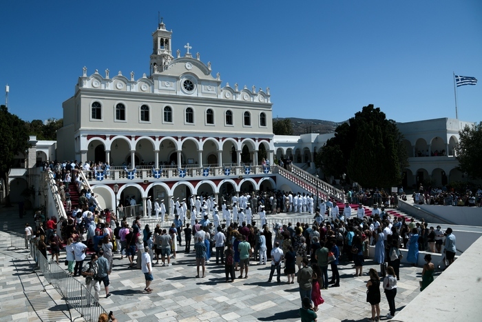 koimisi tis theotokou tinos eurokinissi