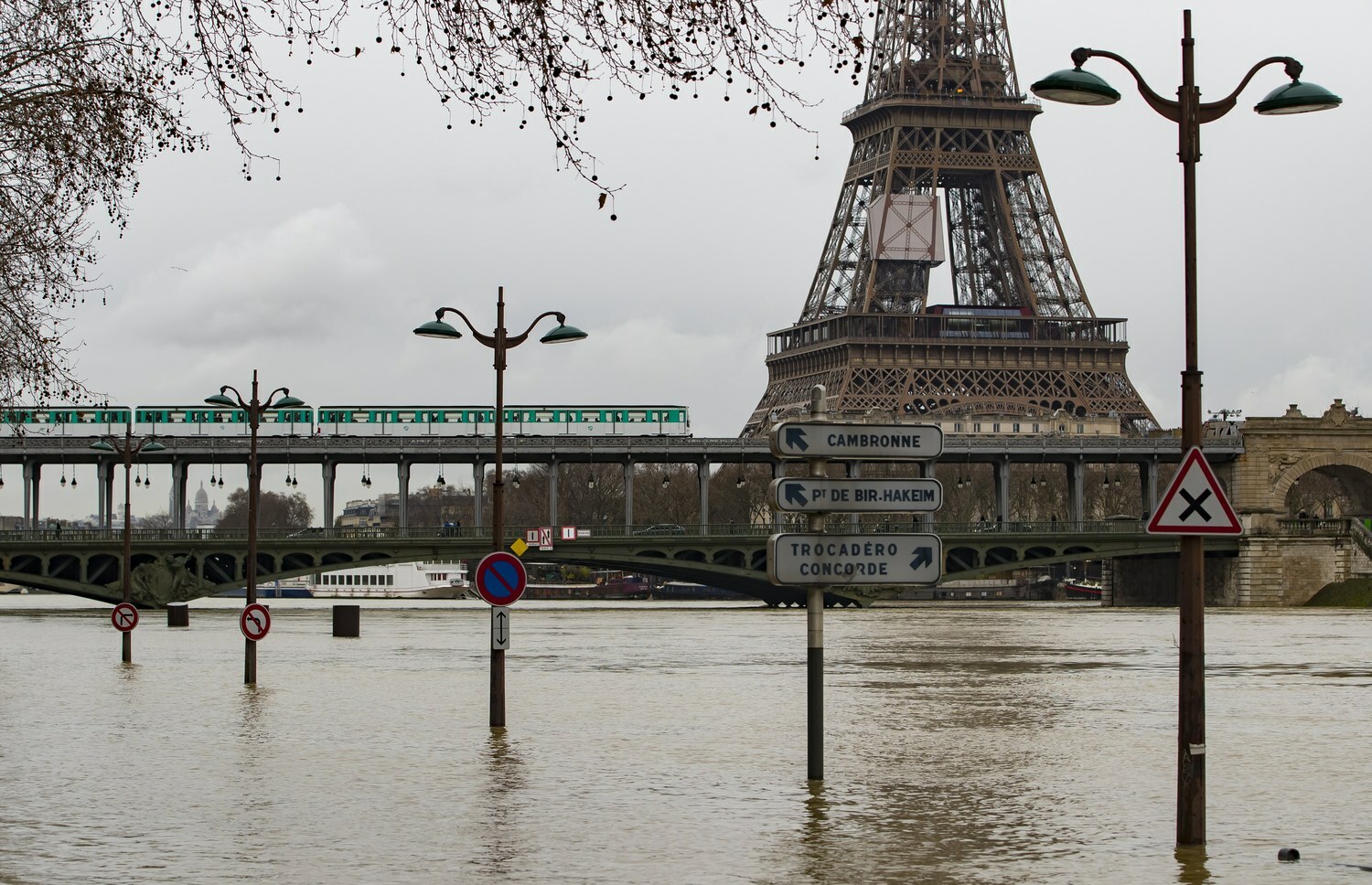 paris0826.jpg