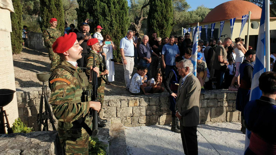 _φωτο_από_τον_πολιτιστικό_σύλλογο_Άδελε-Αγ._Παρασκευή_32d75.jpg