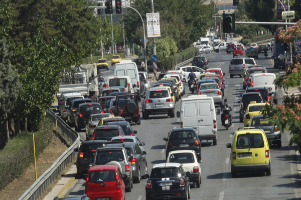 Έρχονται αλλαγές «επανάσταση» σε ΚΟΚ - Με ένα κλικ οι μεταβιβάσεις και on line παρακολούθηση προστίμων