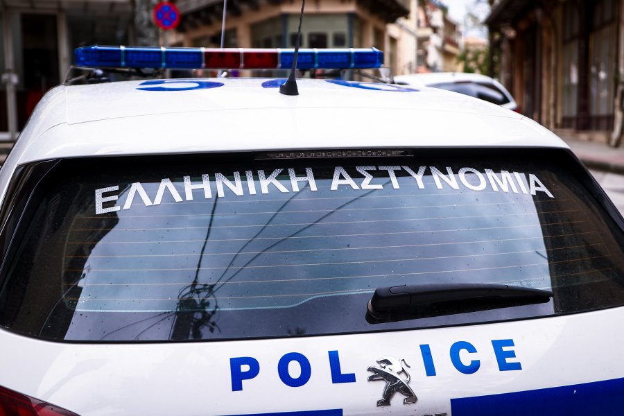 Συνελήφθησαν από την ΕΛΑΣ 17άτομα σε καταυλισμούς Ρομά ως ύποπτα για εγκληματικές ενέργειες, τί βρέθηκε στην κατοχή τους