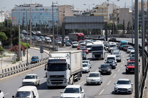 Κυκλοφοριακό έμφραγμα στην Ε.Ο. Αθηνών - Λαμίας