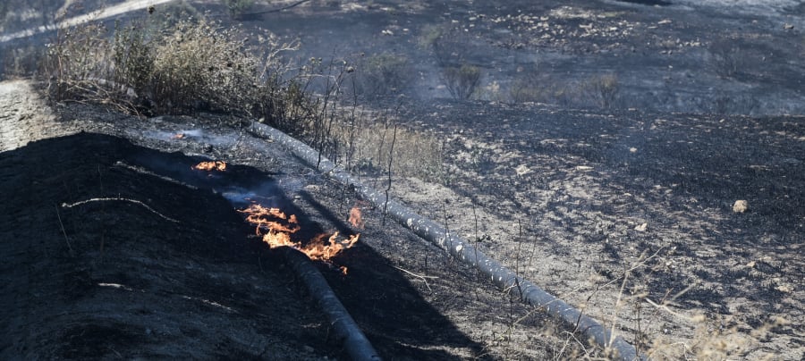 Φωτιά και στη Σύρο, δεν κινδυνεύει κανένας οικισμός