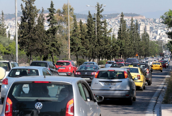 Αλλάζει ο Ποινικός Κώδικας για τροχαίες παραβάσεις: Για πιο λόγο προβλέπει μέχρι τρία χρόνια φυλάκιση