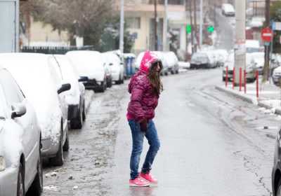 Καιρός: Τσουχτερό κρύο και χιόνια στα ορεινά αύριο