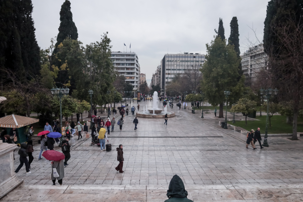 Καιρός: Βροχές και στην Αττική σήμερα, με ομπρέλα μέχρι το τέλος της εβδομάδας