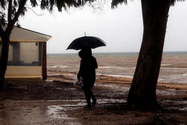 Καιρός - Έκτακτο δελτίο ΕΜΥ: Πού θα σαρώσει η κακοκαιρία - Τι καιρό θα κάνει το Σαββατοκύριακο