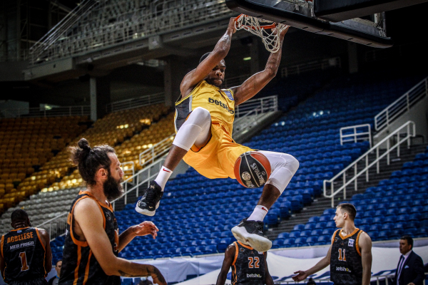 Basket League: Η ΑΕΚ έκανε το 1-1 με τον Προμηθέα στη σειρά των μικρών τελικών (βίντεο)