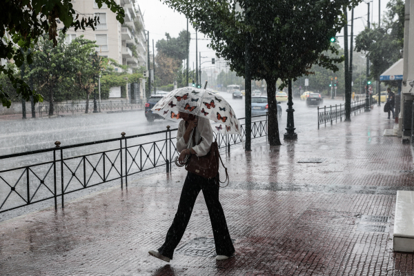 Ισχυρές καταιγίδες τις επόμενες ώρες: Πού θα χτυπήσει η κακοκαιρία, δείτε τον χάρτη