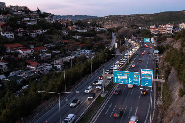 Φορολογικές ελαφρύνσεις για τα σκάφη, βαριές επιβαρύνσεις για τα αυτοκίνητα