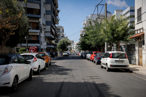 Άγρια δολοφονία στα Πετράλωνα: Συγκλονιστικό βίντεο ντοκουμέντο - H στιγμή που αστυνομικοί βρίσκουν το θύμα