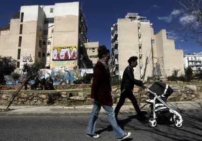 Νέα μείωση του διαθέσιμου εισοδήματος των νοικοκυριών