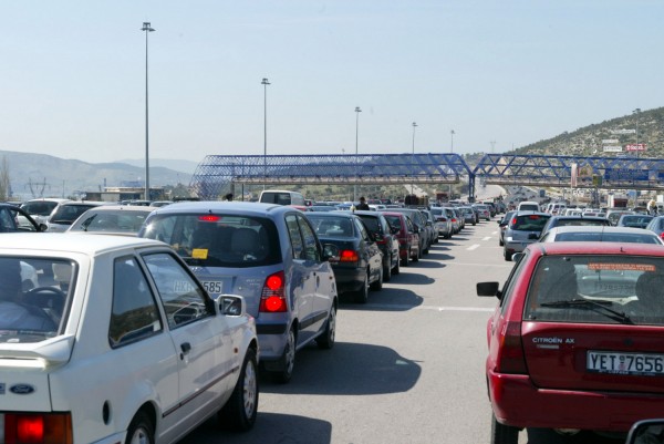 Αυξημένη η κίνηση στο δρόμο από Χαλκιδική