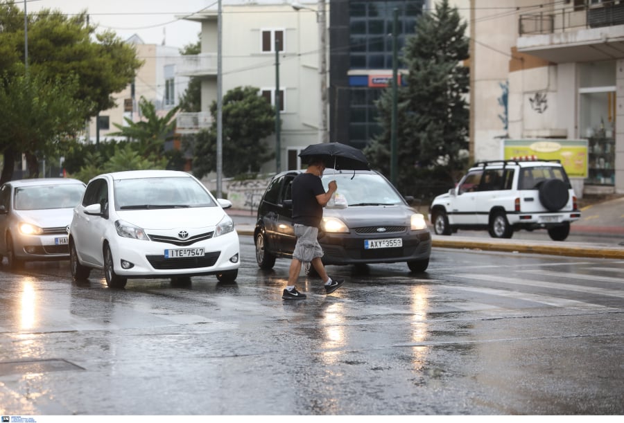 Kαιρός: Έρχεται... χειμώνας - Σε δύο φάσεις η ισχυρή κακοκαιρία - Οι περιοχές που θα πληγούν (εικόνες, βίντεο)