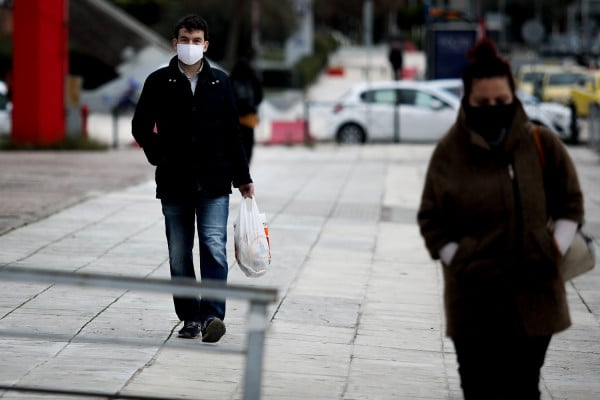 Ξεκίνησαν οι συζητήσεις για παράταση του lockdown - Τα mega εμβολιαστικά κέντρα δείχνουν τον δρόμο