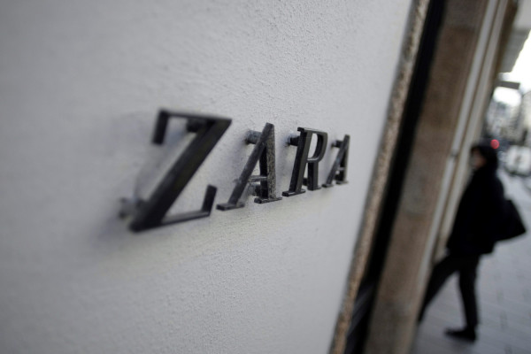 ZARA, Pull&amp;Bear, Massimo Dutti, Bershka θέλουν να ανοίξουν με click inside αλλά δεν μπορούν