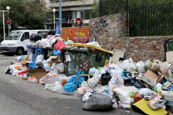 Προβλήματα στην αποκομιδή των απορριμμάτων στην Αθήνα