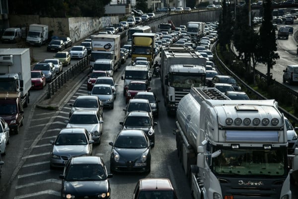 Κίνηση τώρα: Ακόμη ένα δύσκολο πρωινό - Μεγάλο μποτιλιάρισμα στον Κηφισό