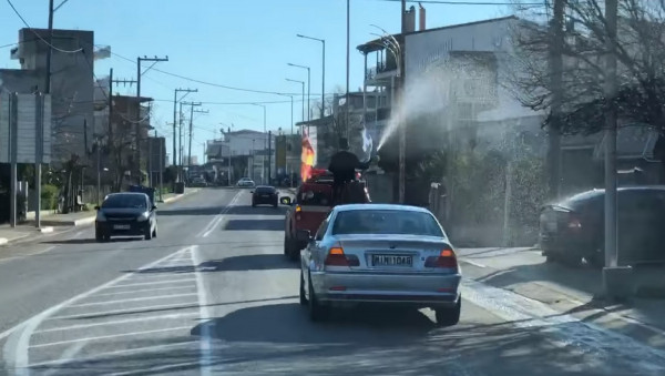 Λαμία: Εισαγγελική παρέμβαση για τον παπά που... Άγιαζε με μάνικα! (vid)