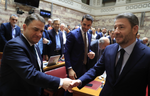 Κώστας Τσουκαλάς: Η κυβέρνηση να ζητήσει συγγνώμη από τον Ανδρουλάκη για την προπαγάνδα