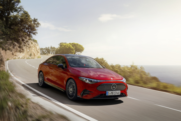 Η νέα Mercedes-Benz CLA «πάτησε» Ελλάδα