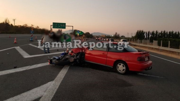 Σοβαρό τροχαίο στη Λαμία - Το κράνος σώζει ζωές (pics)