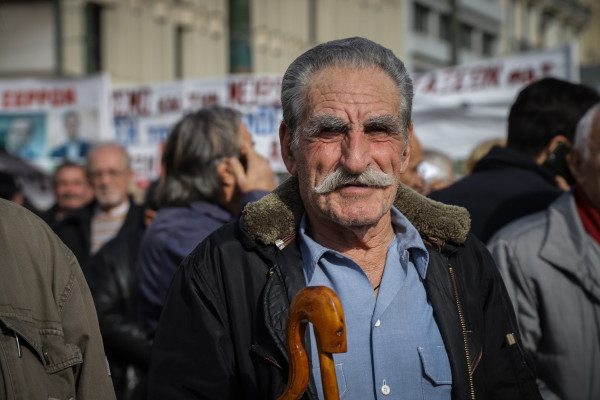 ΕΤΕΑΕΠ: Παρατείνεται η ισχύς των ασφαλιστικών ενημεροτήτων - Ποια ταμεία αφορά