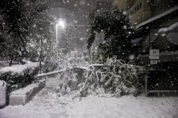 Blackout... λόγω κακοκαιρίας: Ποιες περιοχές δεν έχουν ρεύμα, περισσότερες από 5.000 βλάβες