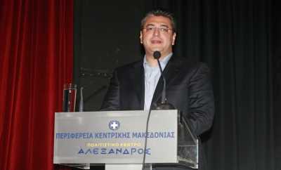 Αντιπαράθεση Τζιτζικώστα - Μπουτάρη για το προσφυγικό 