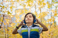 Ο υπερβολικός θόρυβος απειλεί την ακοή των παιδιών
