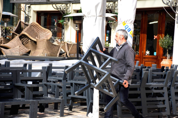 Επιστρεπτέα Προκαταβολή: Αδειάζει η κλεψύδρα για τις αιτήσεις, ποιοι πρέπει να υποβάλουν ξανά