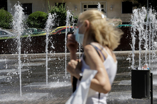 Καιρός Δευτέρα: Μέχρι 36 βαθμούς η θερμοκρασία, πού θα σημειωθούν βροχές