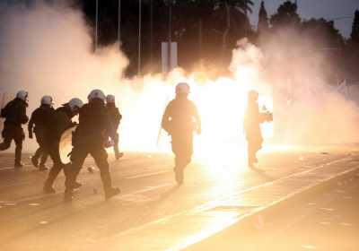 Ποινική δίωξη για 2 κακουργήματα και 7 πλημμελήματα στους συλληφθέντες στο Πολυτεχνείο