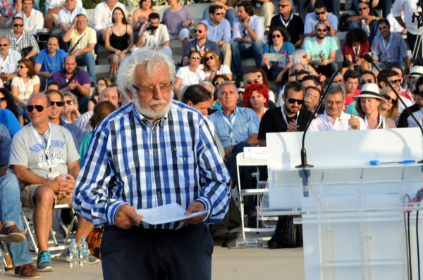 Γραμματικάκης παρακολουθεί Τσίπρα